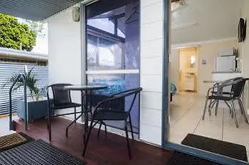 Palms Caravan Park Χέρβεϊ Μπέι Ξενοδοχείο