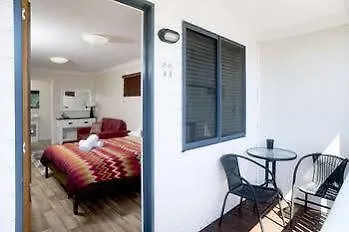 Ξενοδοχείο Palms Caravan Park Χέρβεϊ Μπέι
